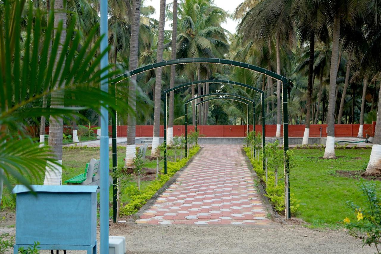 Royal Nature Resort Pollāchi Exterior foto