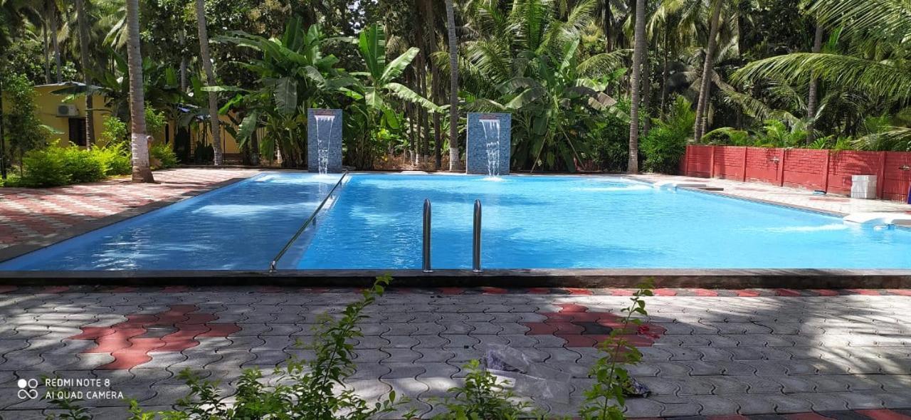 Royal Nature Resort Pollāchi Exterior foto